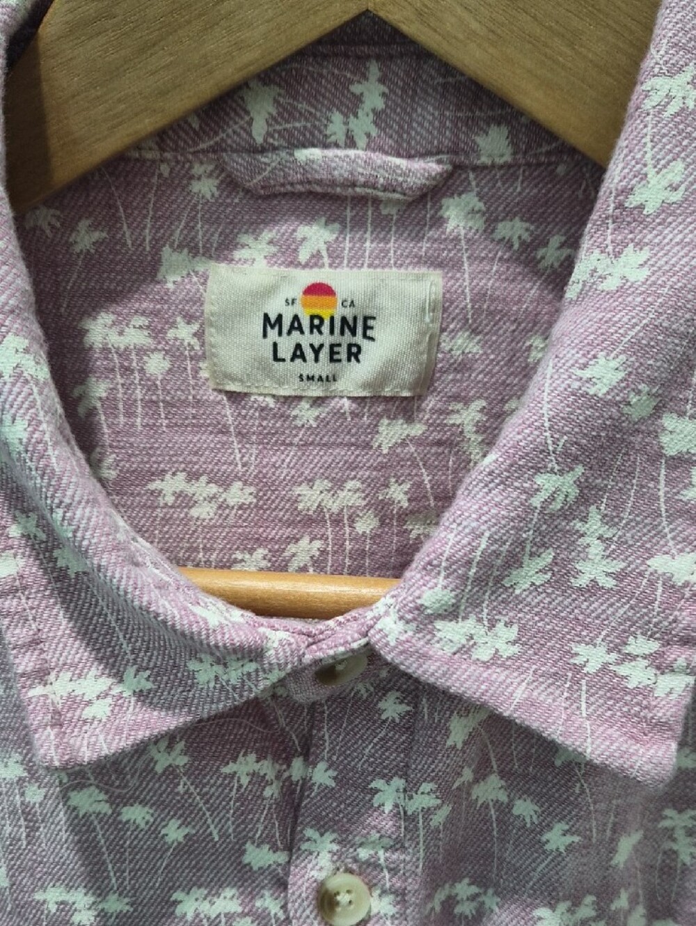 Marine Layer Short-Sleeve Pink Button-Down with White Palm Print